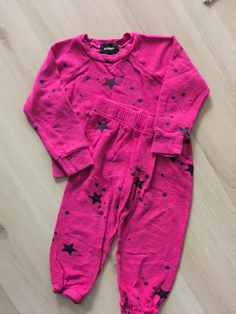 Monrow Hot pink Star Sweatsuit Set Girls Size 2T